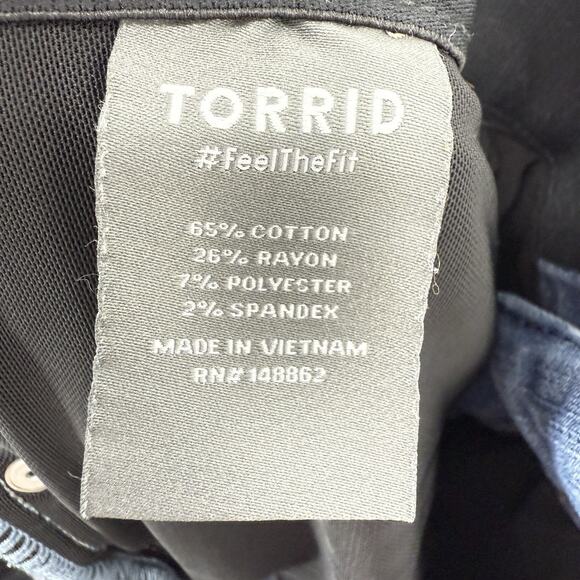 Torrid Bombshell Skinny Jeans Plus size 22S Medium Blue Denim High Rise Destroye - Picture 9 of 10